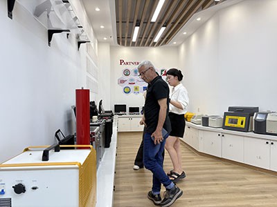 Tere tulemast hr Alsabri meile külla: Transformer Tester Bench koostöö